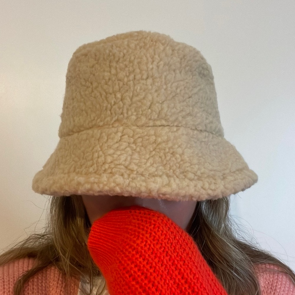 Teddy Bucket Hat